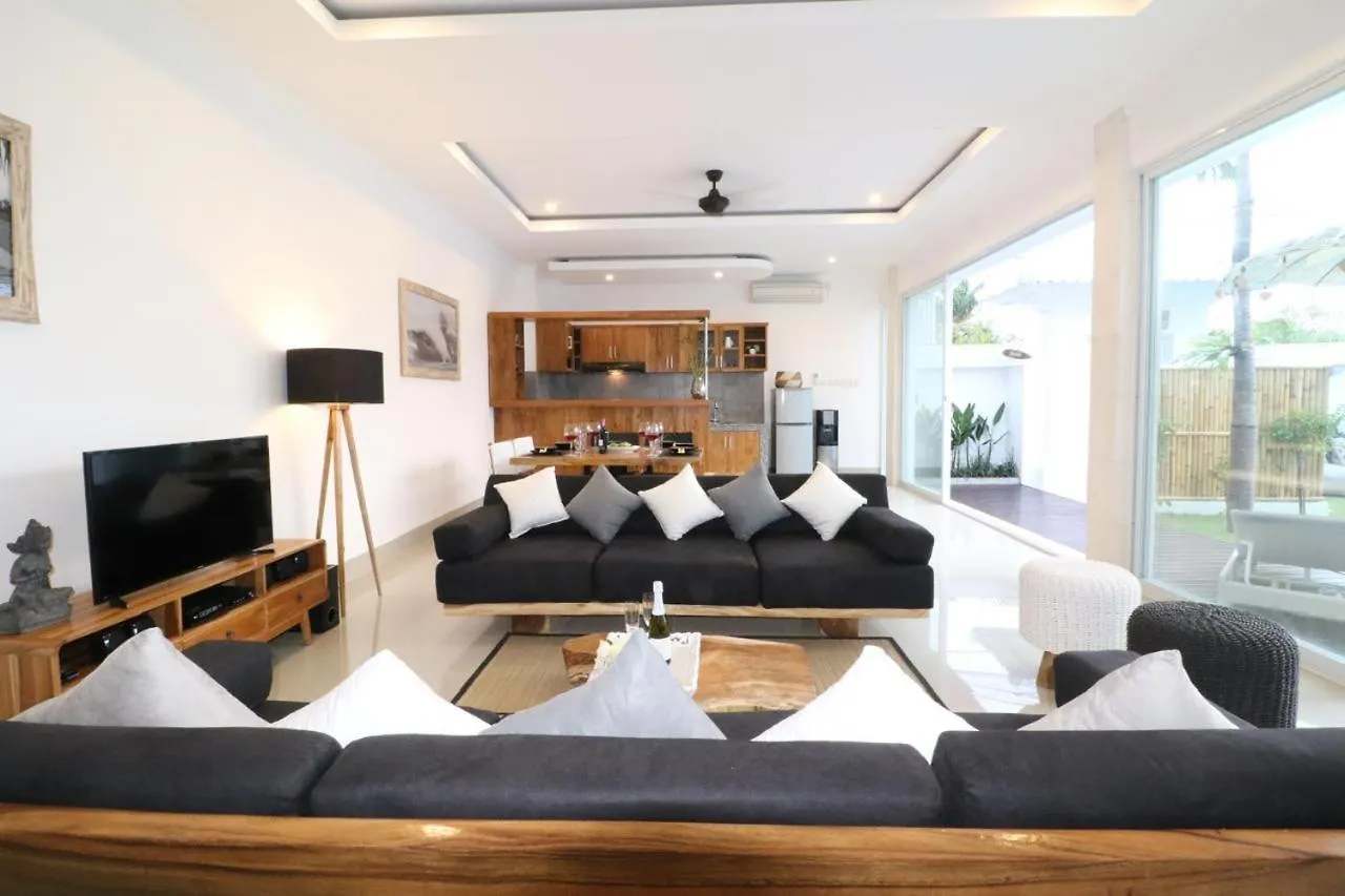 3 Neighbour Villas 3 Pools Near Atlas Beach Club Canggu