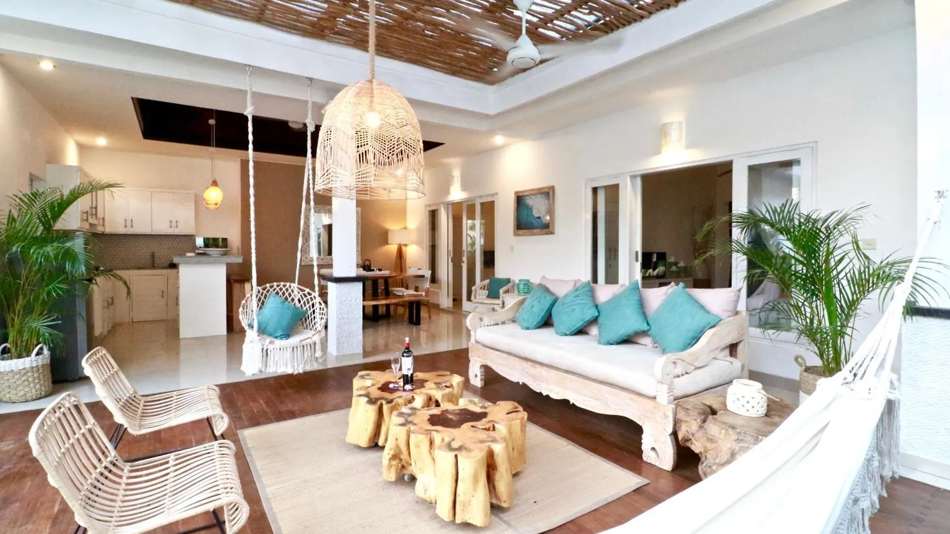 3 Neighbour Villas 3 Pools Near Atlas Beach Club Canggu