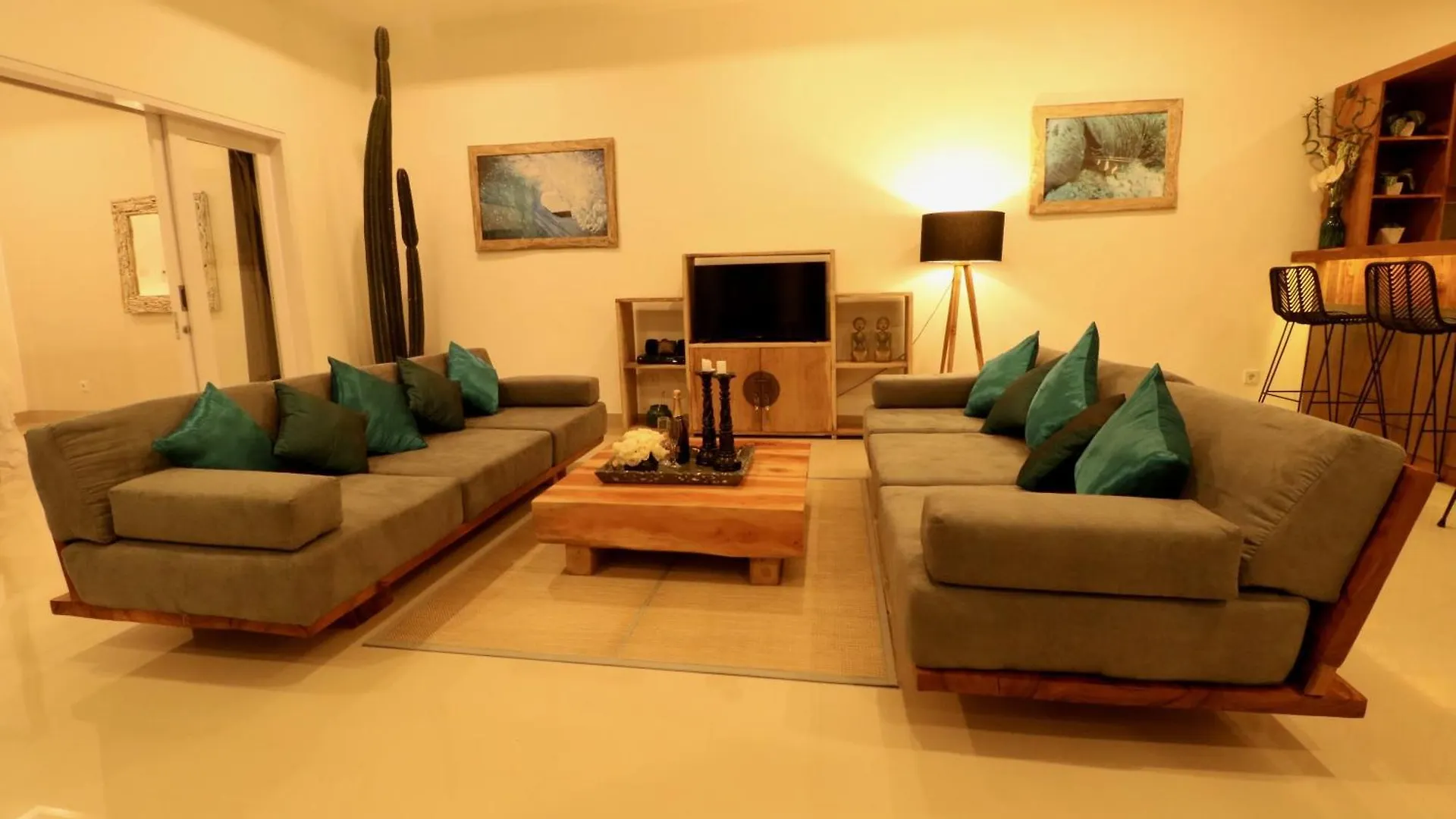 3 Neighbour Villas 3 Pools Near Atlas Beach Club Canggu  0*, Canggu (Bali) Indonesia