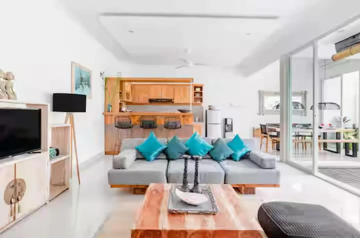 3 Neighbour Villas 3 Pools Near Atlas Beach Club Canggu