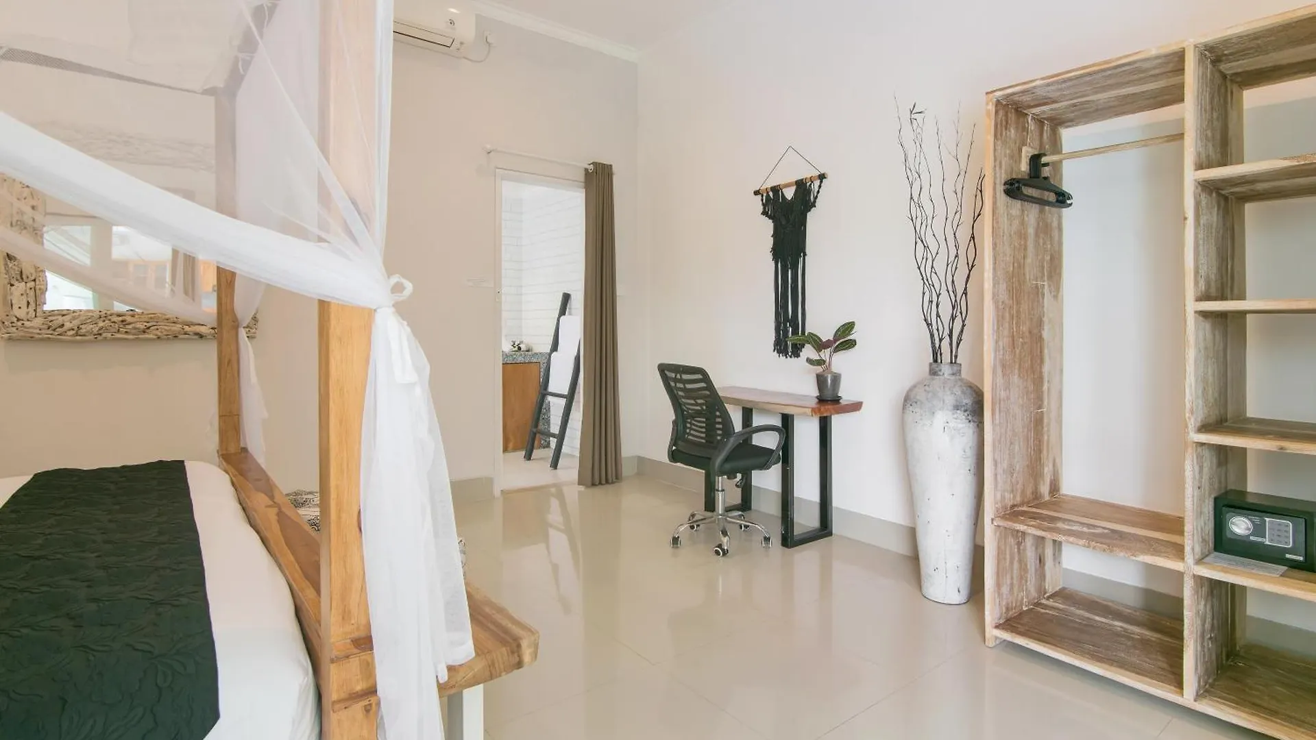 3 Neighbour Villas 3 Pools Near Atlas Beach Club Canggu