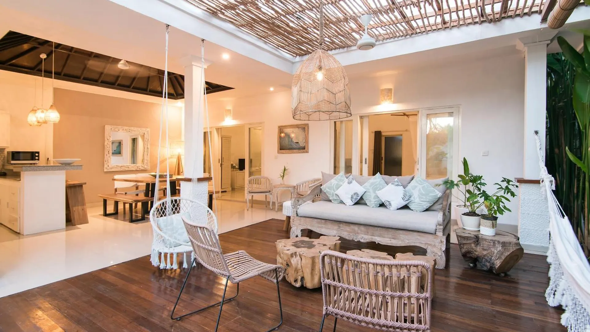 3 Neighbour Villas 3 Pools Near Atlas Beach Club Canggu  0*, Canggu (Bali) Indonesia