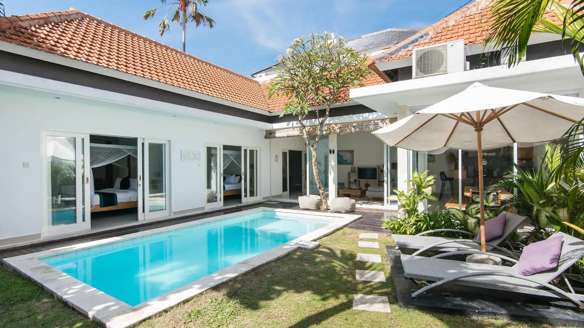 3 Neighbour Villas 3 Pools Near Atlas Beach Club Canggu   Canggu (Bali)