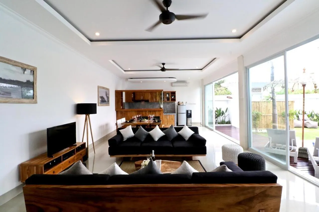 3 Neighbour Villas 3 Pools Near Atlas Beach Club Canggu