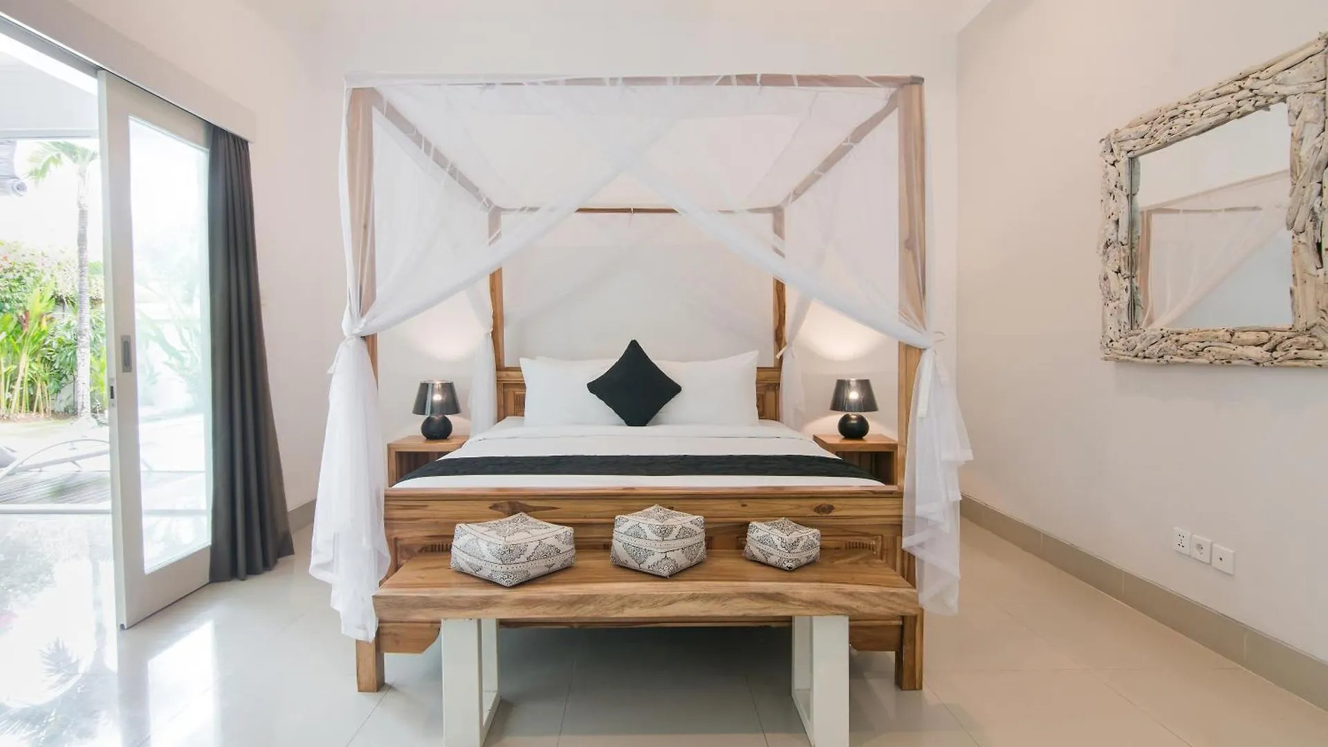 3 Neighbour Villas 3 Pools Near Atlas Beach Club Canggu