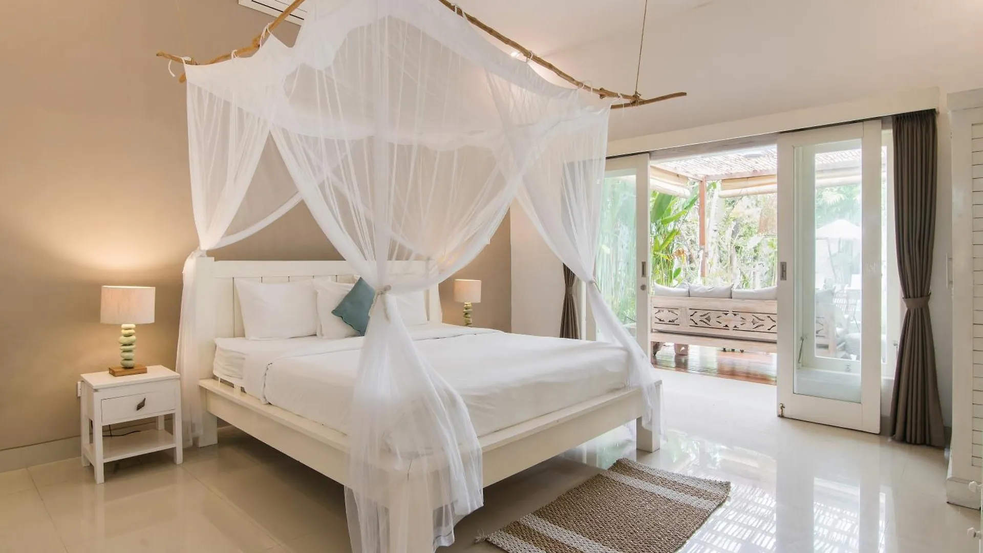 3 Neighbour Villas 3 Pools Near Atlas Beach Club Canggu